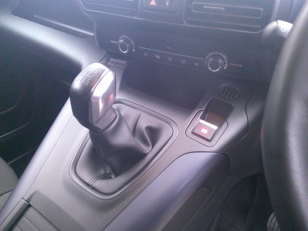 Used Peugeot Rifter 2020 for sale - 77421944: Photo 17