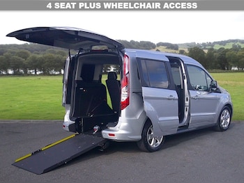 Used Ford Tourneo Connect 2018 for sale - 76647199: Photo