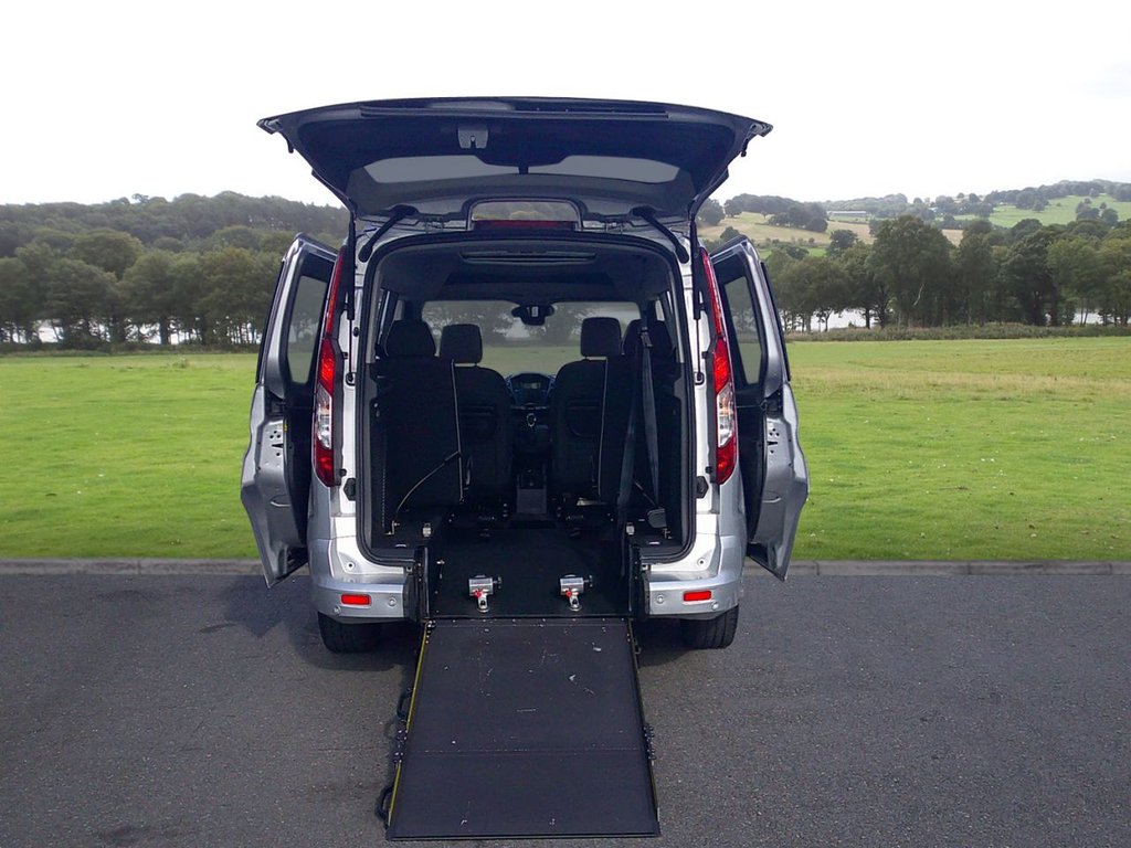 Used Ford Tourneo Connect 2018 for sale - 76647199: Photo 3