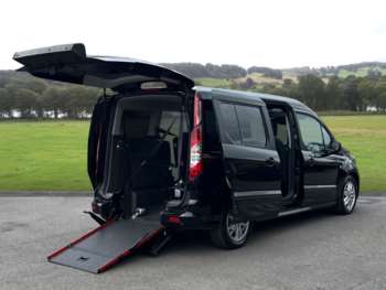 Used Ford Grand Tourneo Connect 2019 for sale - 74783830: Photo