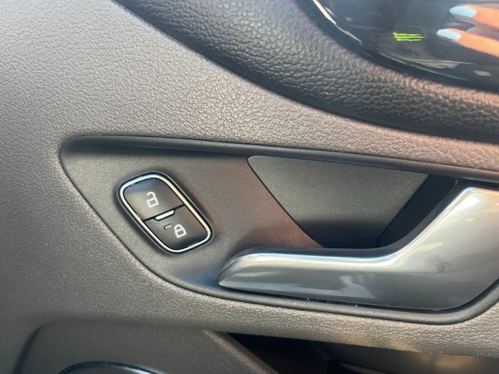 Used Ford Tourneo Custom 2018 for sale - 77952303: Photo 34