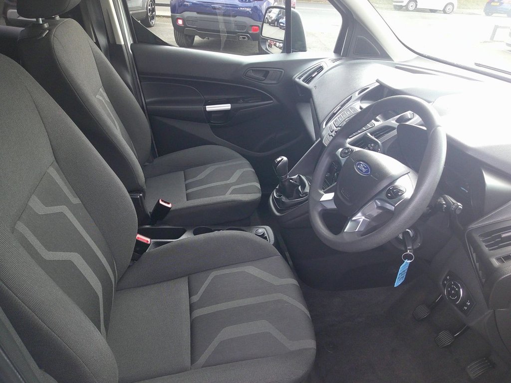 Used Ford Grand Tourneo Connect 2018 for sale - 76647189: Photo 15
