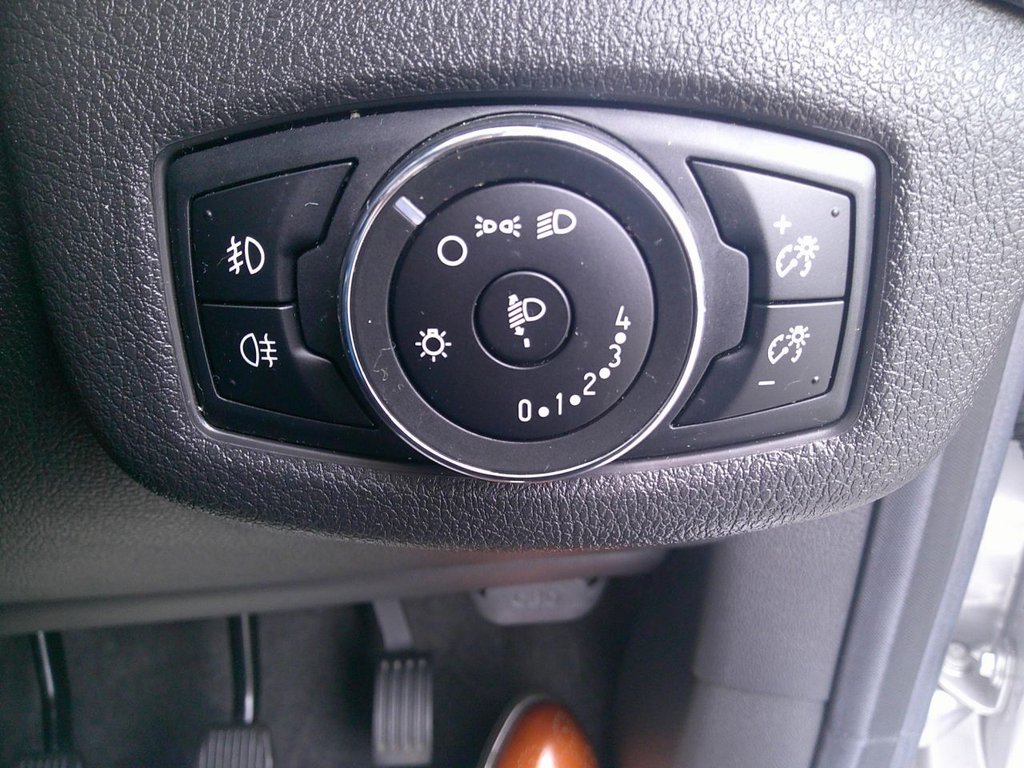 Used Ford Grand Tourneo Connect 2018 for sale - 76647189: Photo 17