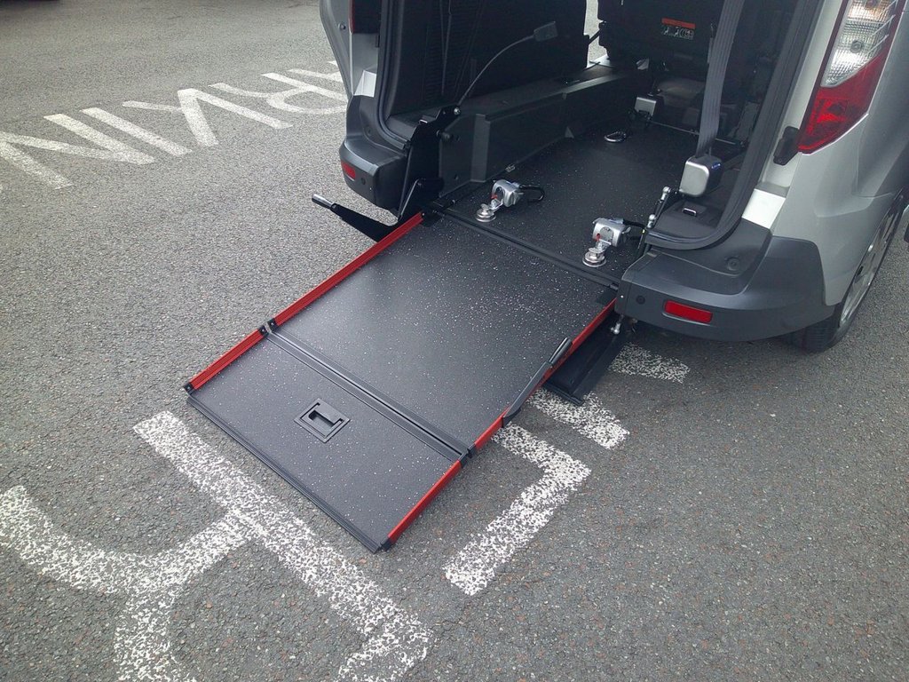 Used Ford Grand Tourneo Connect 2018 for sale - 76647189: Photo 6