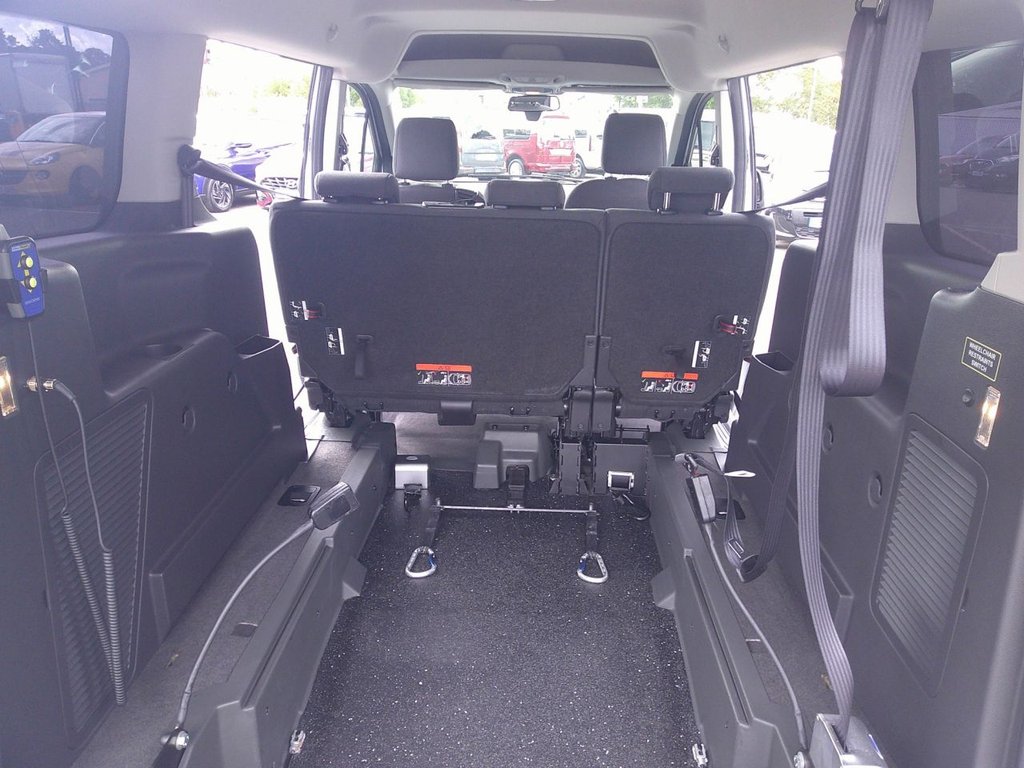 Used Ford Grand Tourneo Connect 2018 for sale - 76647189: Photo 8