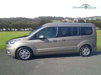 Used Ford Grand Tourneo Connect 2020 for sale - 75596769: Photo