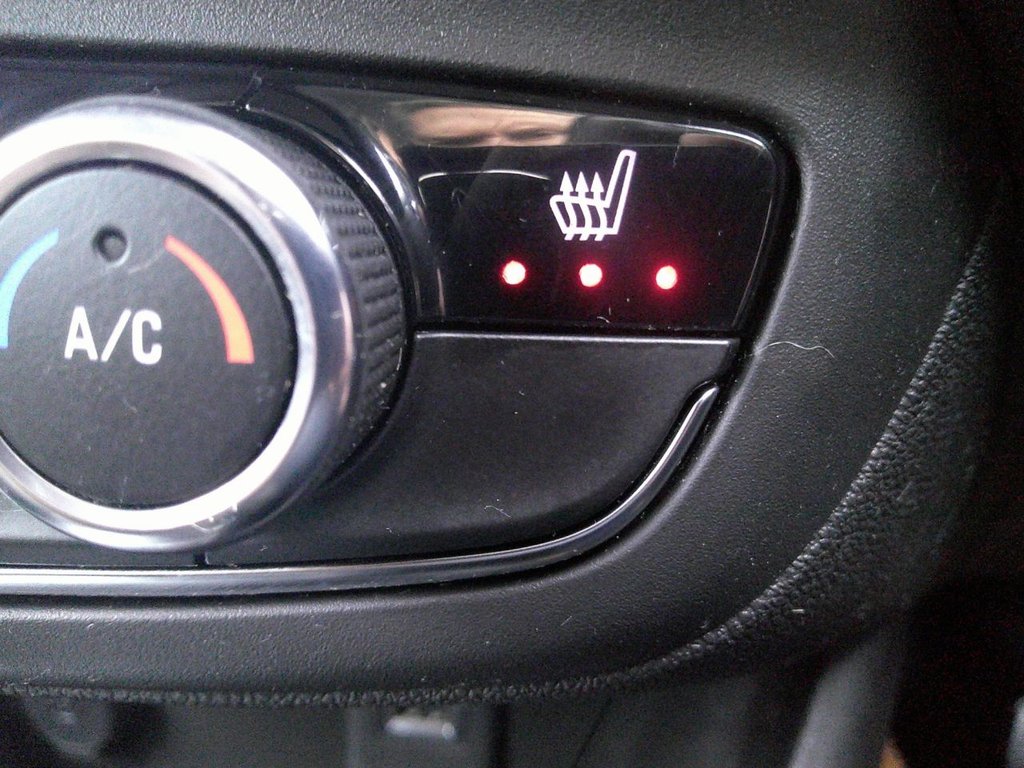 Used Vauxhall Crossland 2022 for sale - 76647219: Photo 25