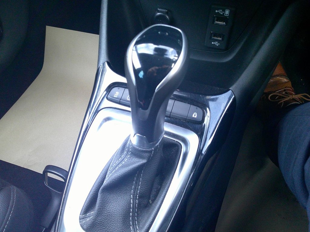 Used Vauxhall Crossland 2022 for sale - 76647219: Photo 7