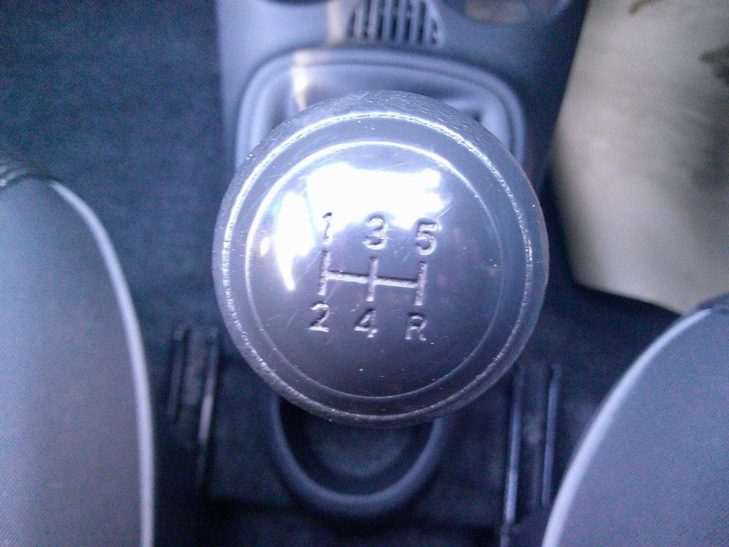 Used Peugeot 107 2014 for sale - 77313355: Photo 10