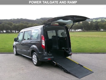 Used Ford Grand Tourneo Connect 2020 for sale - 79574460: Photo