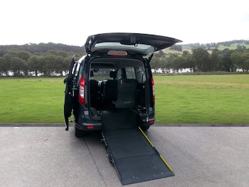 Used Ford Grand Tourneo Connect 2020 for sale - 79574460: Photo