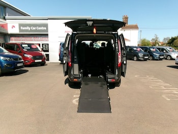 Used Ford Tourneo Custom 2018 for sale - 78153578: Photo