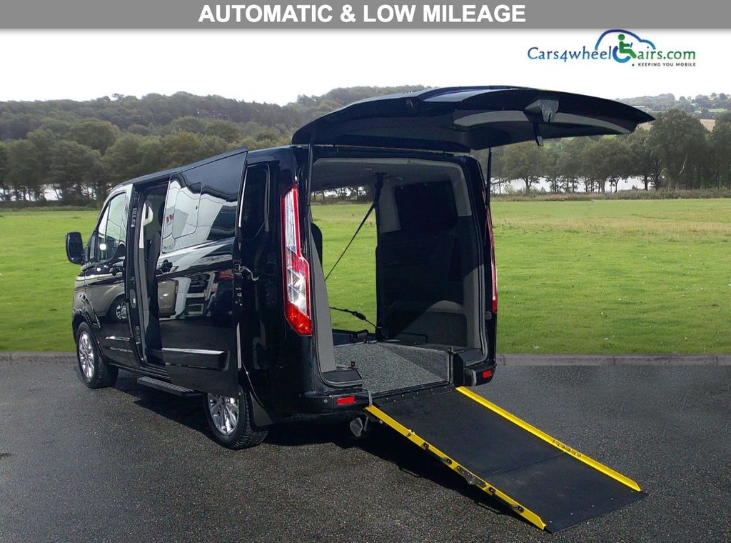 Used Ford Tourneo Custom 2019 for sale - 76647191: Photo 2