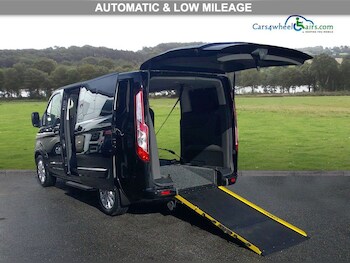 Used Ford Tourneo Custom 2019 for sale - 76647191: Photo