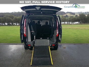 Used Ford Tourneo Custom 2019 for sale - 76647191: Photo