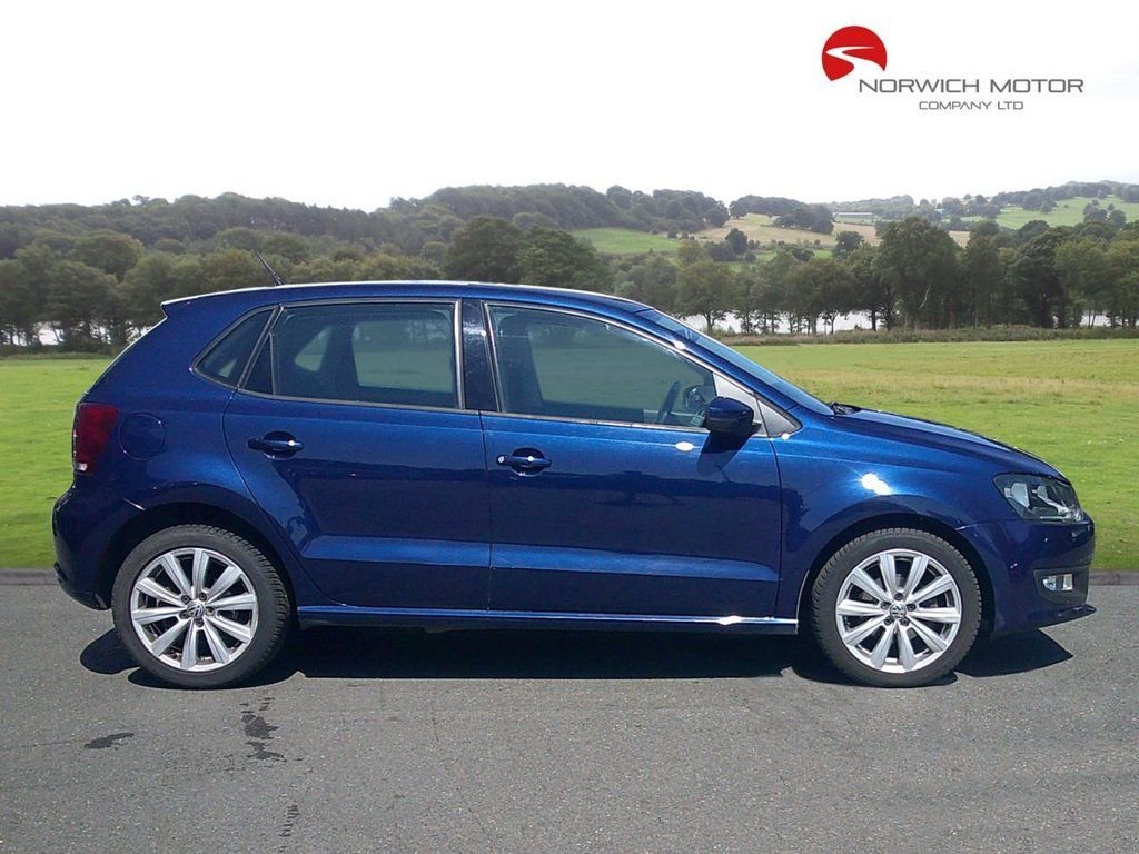 Used Volkswagen Polo 2014 for sale - 76934705: Photo 2