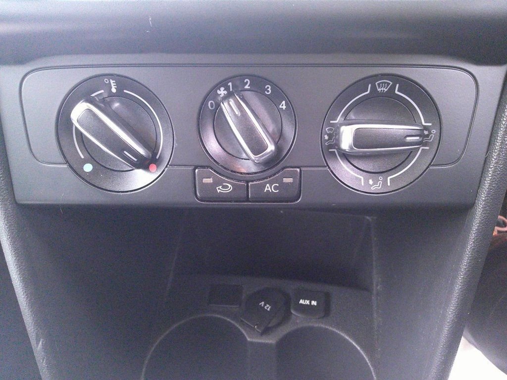 Used Volkswagen Polo 2014 for sale - 76934705: Photo 6