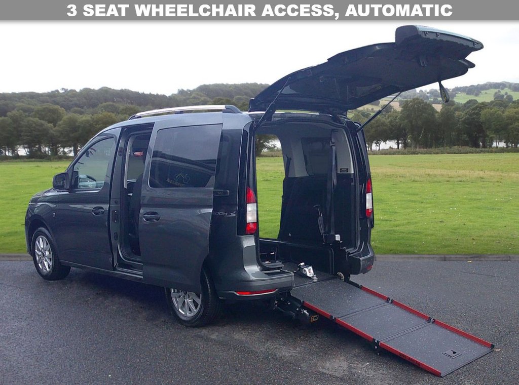 Used Ford Tourneo Connect 2023 for sale - 76647230: Photo 1