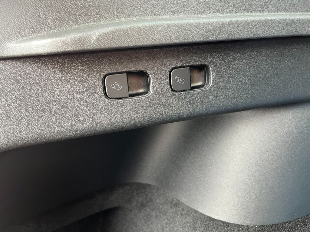 Used Tesla Model Y 2023 for sale - 77161919: Photo 25