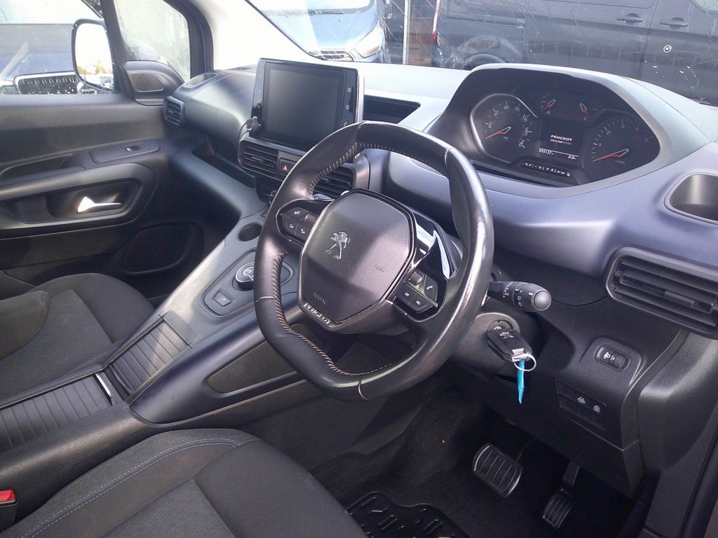 Used Peugeot Rifter 2019 for sale - 76647226: Photo 13