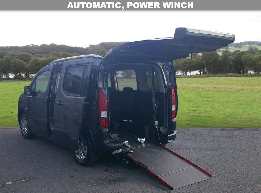 Used Peugeot Rifter 2019 for sale - 76647226: Photo 2