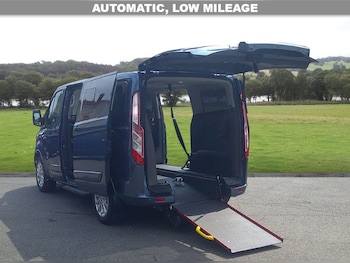 Used Ford Tourneo Custom 2023 for sale - 76647187: Photo