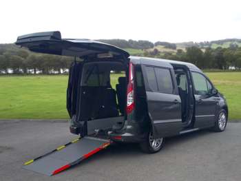 Used Ford Grand Tourneo Connect 2019 for sale - 74144019: Photo