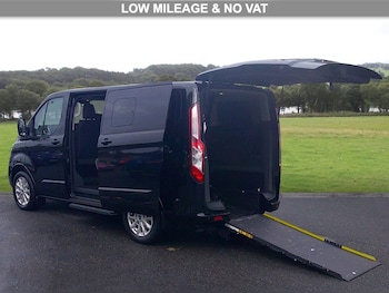 Used Ford Tourneo Custom 2019 for sale - 76647206: Photo