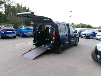 Used Peugeot Rifter 2023 for sale - 78134360: Photo