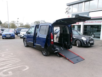 Used Peugeot Rifter 2023 for sale - 78134360: Photo