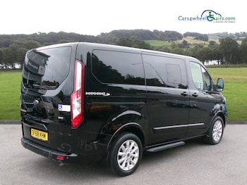 Used Ford Tourneo Custom 2018 for sale - 79072740: Photo