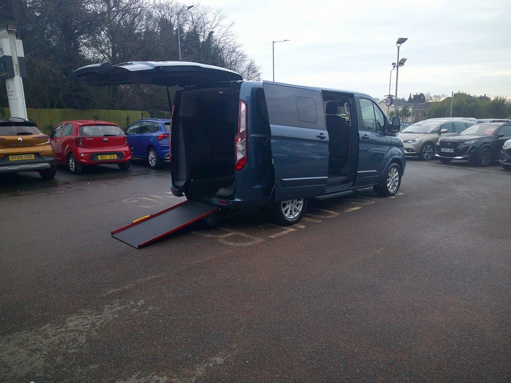 Used Ford Tourneo Custom 2018 for sale - 77188402: Photo 2