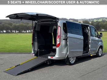 Used Ford Tourneo Custom 2020 for sale - 76647200: Photo