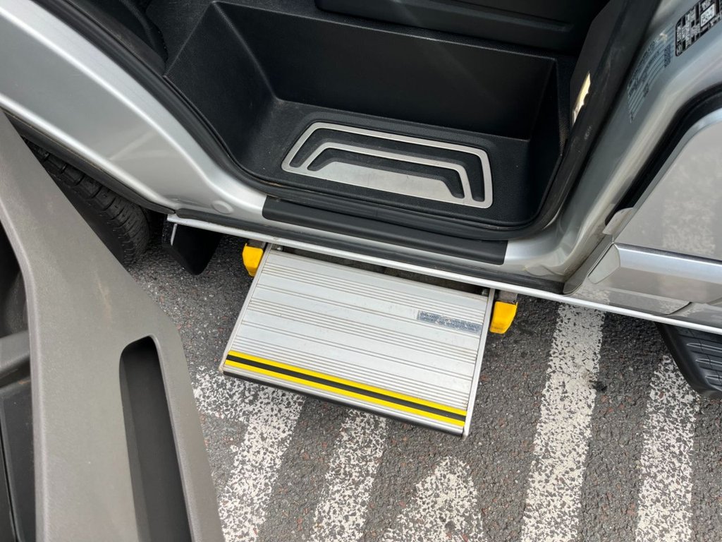 Used Ford Tourneo Custom 2020 for sale - 76647200: Photo 25