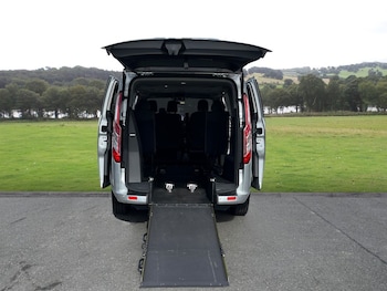 Used Ford Tourneo Custom 2020 for sale - 76647200: Photo