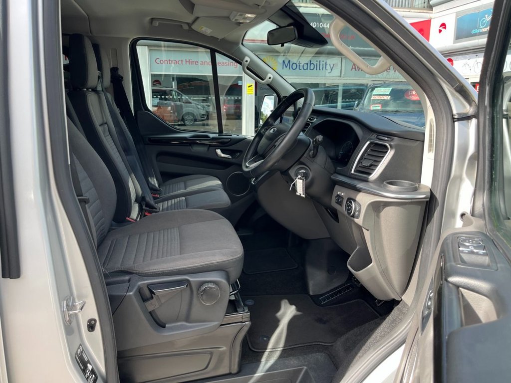 Used Ford Tourneo Custom 2020 for sale - 76647200: Photo 30