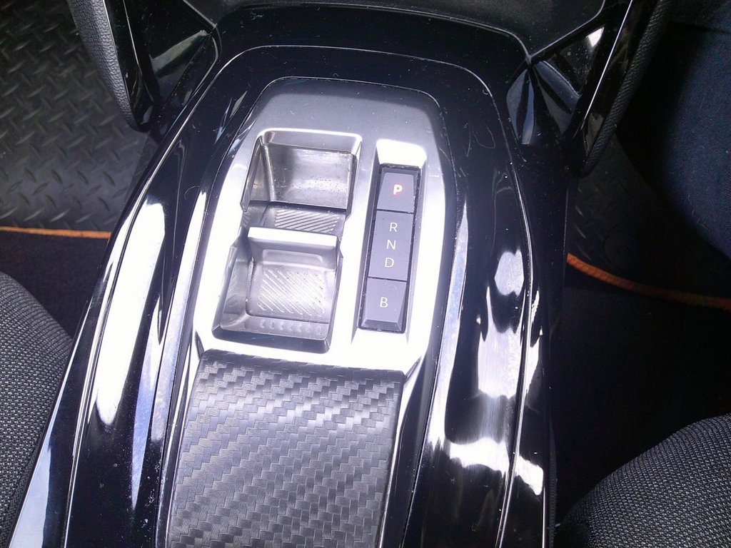 Used Peugeot 2008 2023 for sale - 76647215: Photo 11