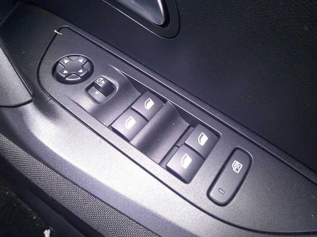 Used Peugeot 2008 2023 for sale - 76647215: Photo 17