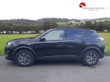 Used Peugeot 2008 2023 for sale - 76647215: Photo