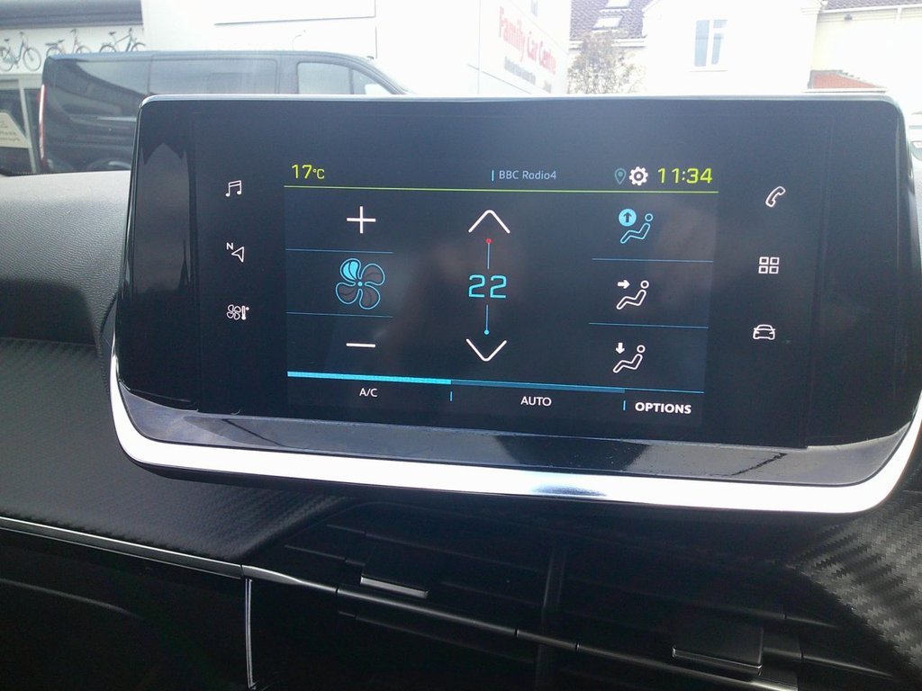 Used Peugeot 2008 2023 for sale - 76647215: Photo 9