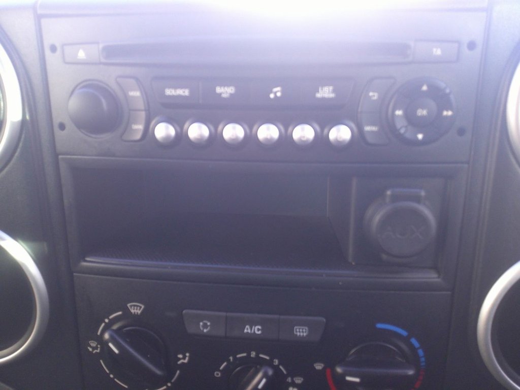 Used Peugeot Partner Tepee 2018 for sale - 76740220: Photo 12