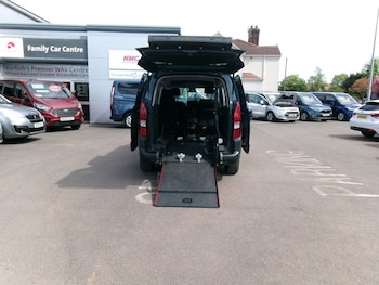 Used Peugeot Rifter 2025 for sale - 78372649: Photo