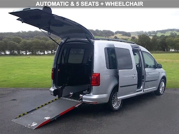 Used Volkswagen Caddy Maxi Life 2018 for sale - 79358216: Photo