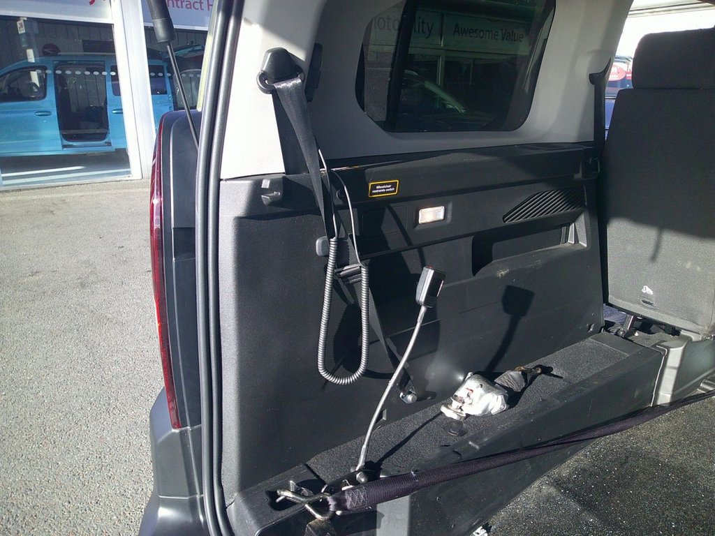 Used Peugeot Rifter 2024 for sale - 76647209: Photo 11