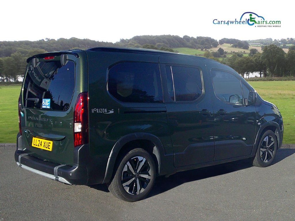 Used Peugeot Rifter 2024 for sale - 76647209: Photo 4