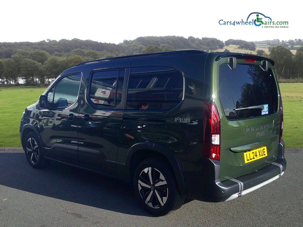 Used Peugeot Rifter 2024 for sale - 76647209: Photo 5