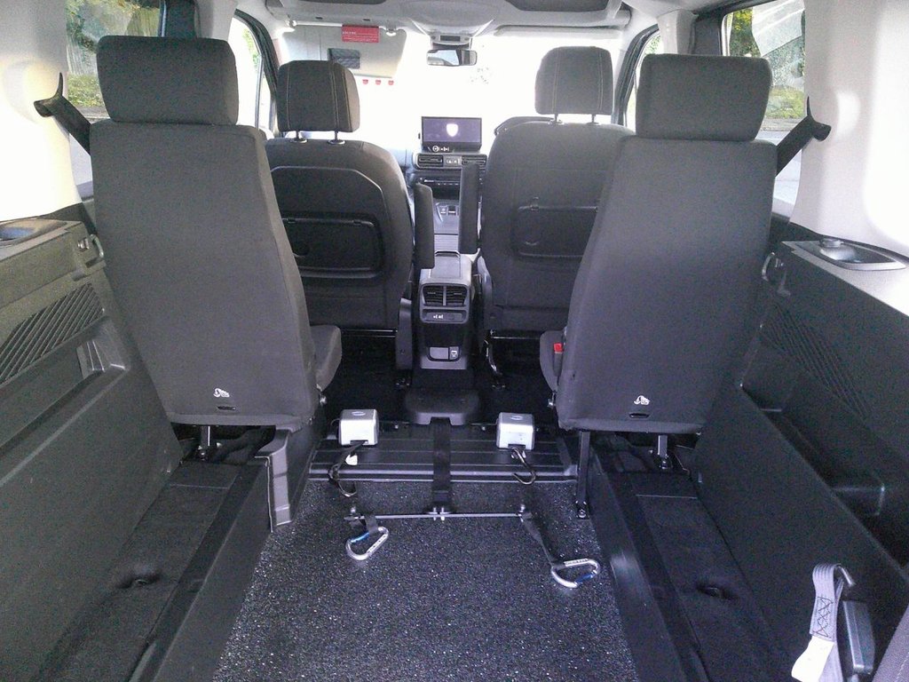 Used Peugeot Rifter 2024 for sale - 76647209: Photo 6