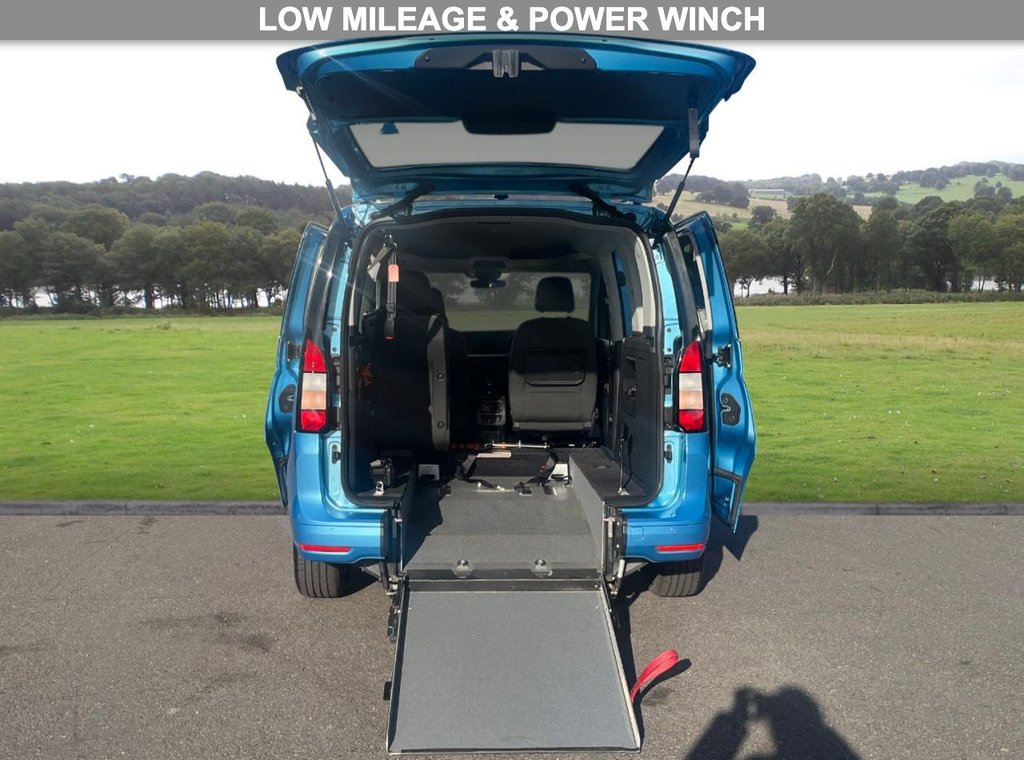 Used Ford Tourneo Connect 2023 for sale - 76647193: Photo 2