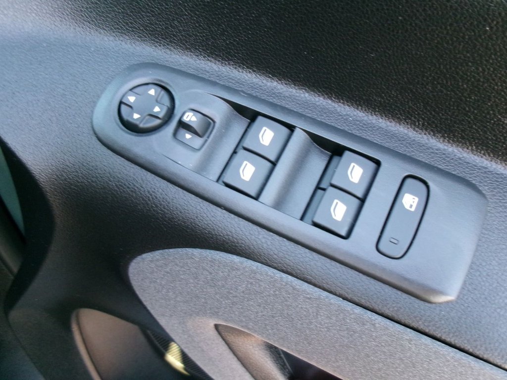 Used Peugeot Rifter 2025 for sale - 77937085: Photo 12