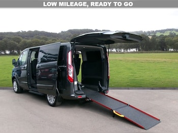 Used Ford Tourneo Custom 2019 for sale - 78299504: Photo